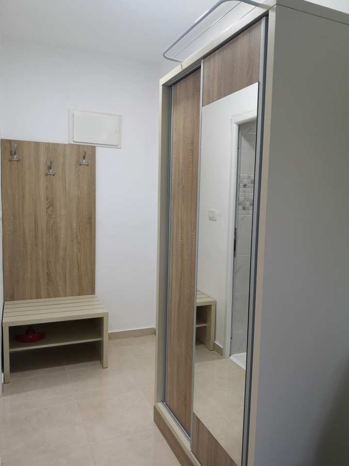 apartman_4_hodnik.jpg | Noclegi Czarnogóra